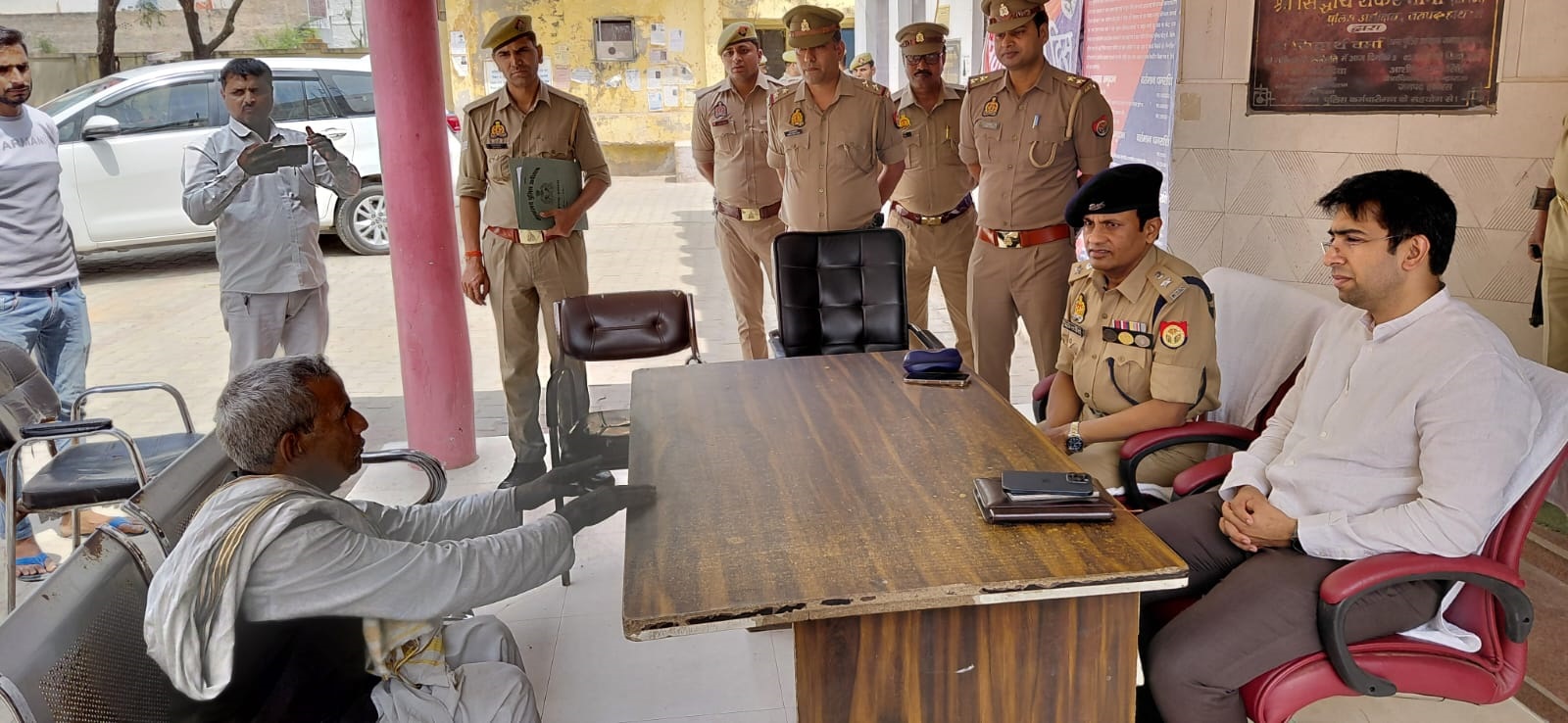 भूमि से संबंधित प्रत्येक शिकायत का भौतिक सत्यापन अनिवार्य रूप से करें:डीएम