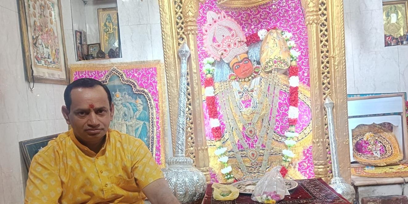 11 दिवसीय महोत्सव में भक्ति एव संस्कृतिक कार्यक्रमों का होगा आयोजन ,हरिगढ़ रोड स्थित प्राचीन मन्दिर श्री हनुमानजी महाराज नवग्रह पर 31 मार्च से शुरू ही रहा 60वें वार्षिक महोत्सव