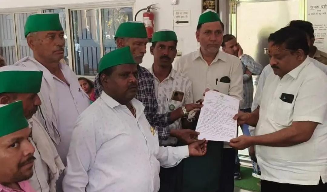 प्रीपेड मीटर हटाने की  मांग , समस्याओं को लेकर भाकियू हरपाल का धरना प्रदर्शन