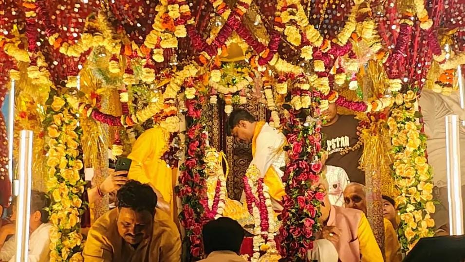 मूछों वाले श्री रामचंद्र जी की शहर में धूमधाम से निकली भव्य रथयात्रा