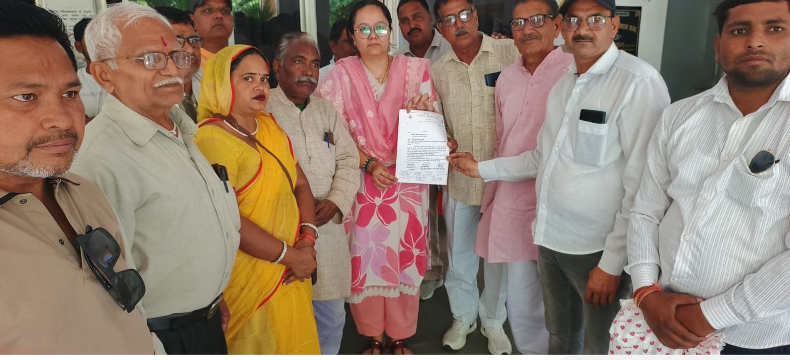 आंधी-बारिश से फसलों की बर्बादी पर बरसे किसान, उचित मुआवजे के लिए सीएम को भेजा ज्ञापन