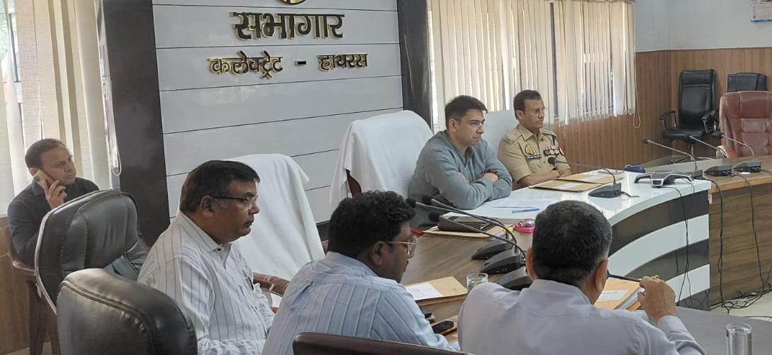04 देशी मदिरा की दुकानों के लिये हुआ ई-लाटरी रेण्डमाईजेशन ,102 ने किया आवेदन