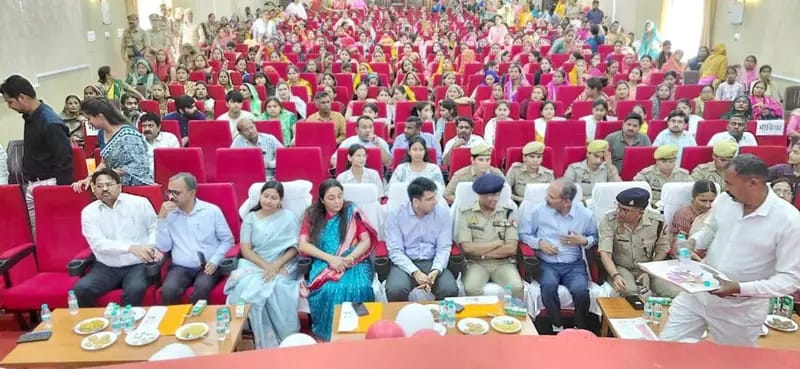 नारी शक्ति वंदन अधिनियम महिलाओं को नीति-निर्माता बनाने की दिशा में बड़ा कदम ,पुलिस लाइन ऑडिटोरियम में हुआ भव्य कार्यक्रम का आयोजन