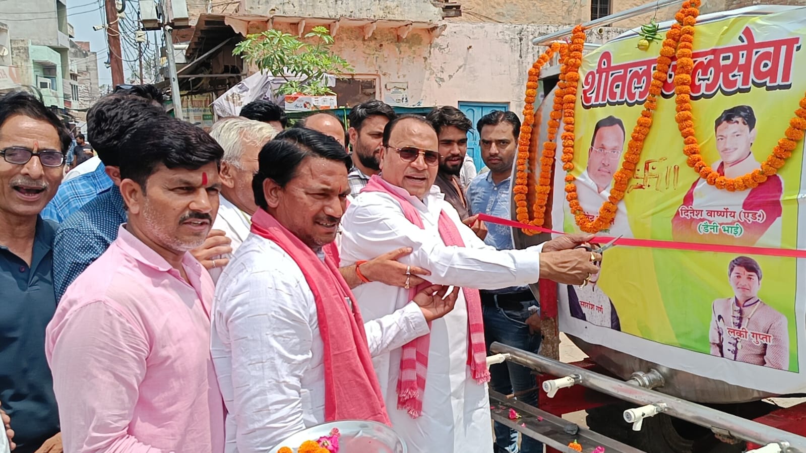 सादाबाद में प्याऊ से मिलेगा ठंडा और शुद्ध पेयजल पूर्व विधायक ने किया शुभारंभ