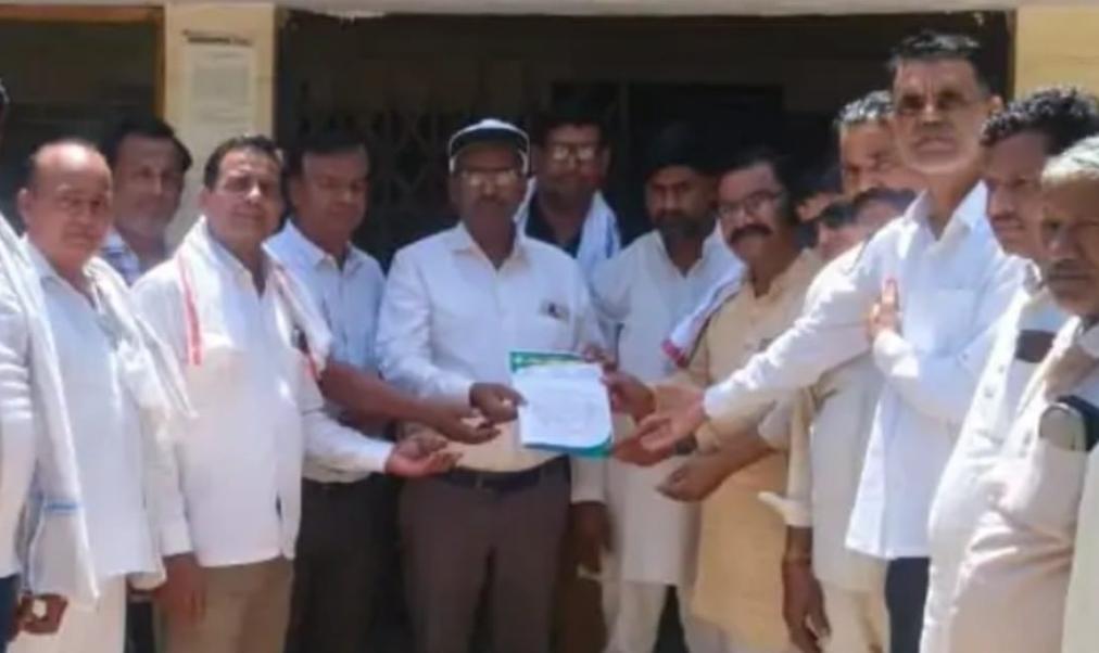 ग्राम प्रधानों का कार्यकाल बढ़ाने की मांग ,मुरसान में प्रधान संगठन की हुई बैठक