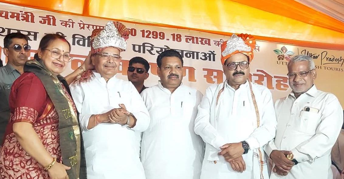 पर्यटन मंत्री जयवीर सिंह ने ठाकुर मलखान सिंह की प्रतिमा का किया अनावरण, जनपद हेतु 1024.70 लाख की परियोजनाओं का लोकार्पण एवं 308.80 लाख की योजनाओं का शिलान्यास
