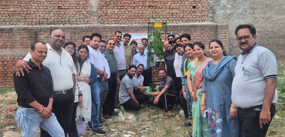 भारत विकास परिषद संस्कार शाखा हाथरस ने विश्व पर्यावरण दिवस पर किया पौधारोपण