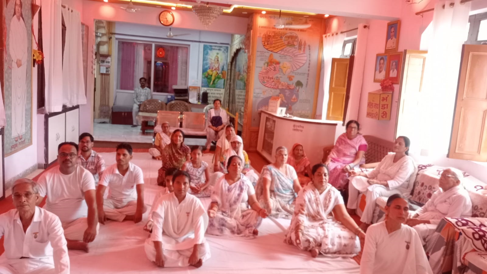 ब्रह्माकुमारी तपस्या धाम, हाथरस में अंतर्राष्ट्रीय योग दिवस उत्साहपूर्वक मनाया गया