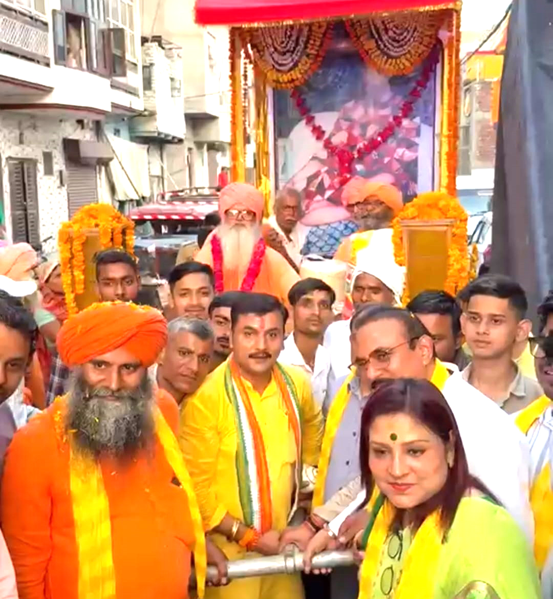 तुलसी साहिब आश्रम के 183वें वार्षिकोत्सव पर निकली भव्य शोभायात्रा, देशभर से पहुंचे श्रद्धालु