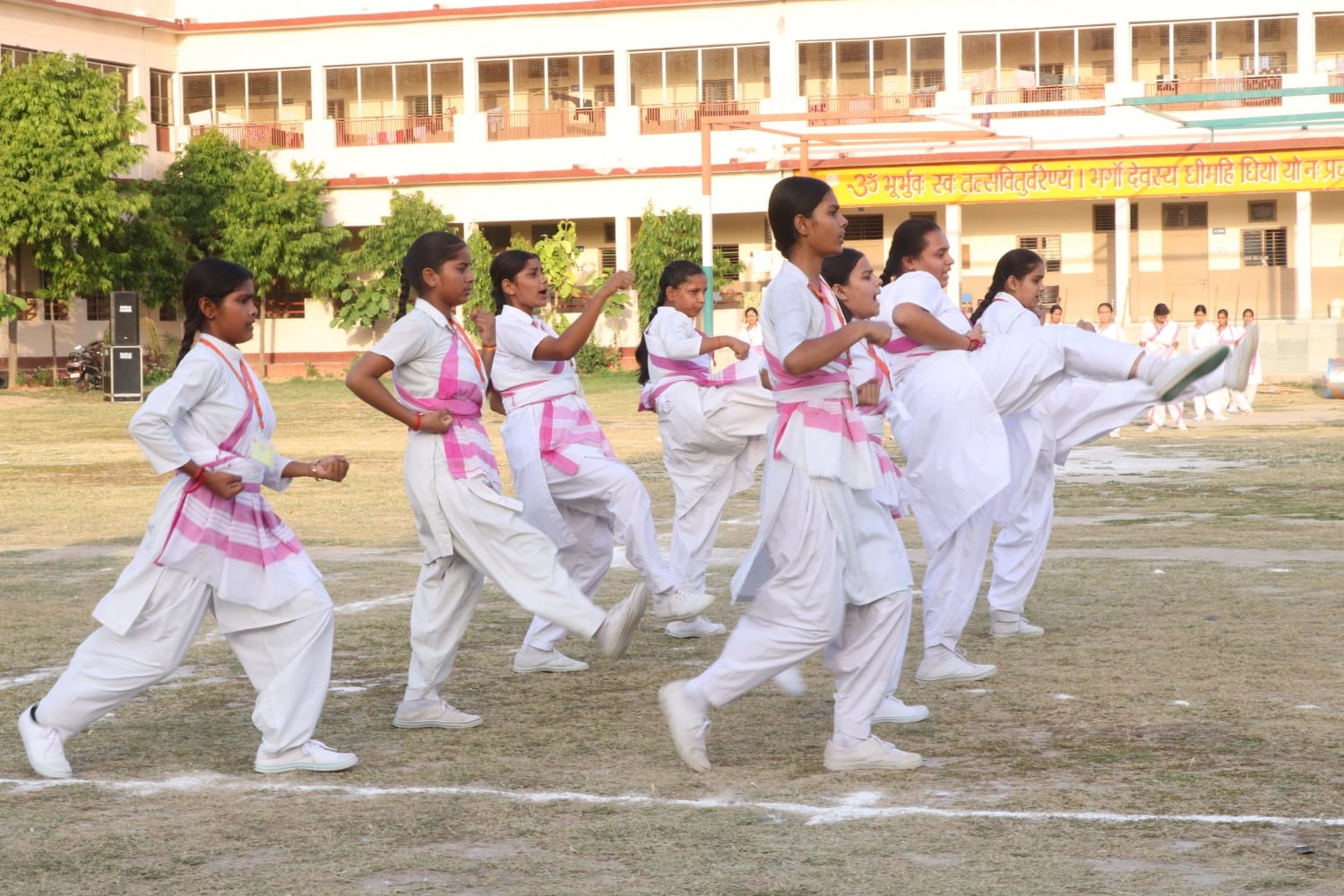 राष्ट्र के लिए शीश देने में भी पीछे नहीं रहीं महिलाएं : सुलभा देशपांडे , बहनों ने प्रतिभा का प्रदर्शन कर सभी को किया रोमांचित , राष्ट्र सेविका समिति के 15 दिवसीय प्रांतीय वर्ग समापन
