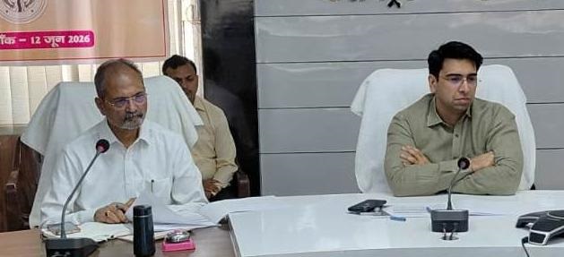 श्रमिकों के पंजीकरण व कल्याणकारी योजनाओं के प्रभावी क्रियान्वयन पर जोर, जिलाधिकारी अतुल वत्स की अध्यक्षता में श्रम बन्धु एवं जनपद स्तरीय कार्यान्वयन समिति की बैठक सम्पन्न