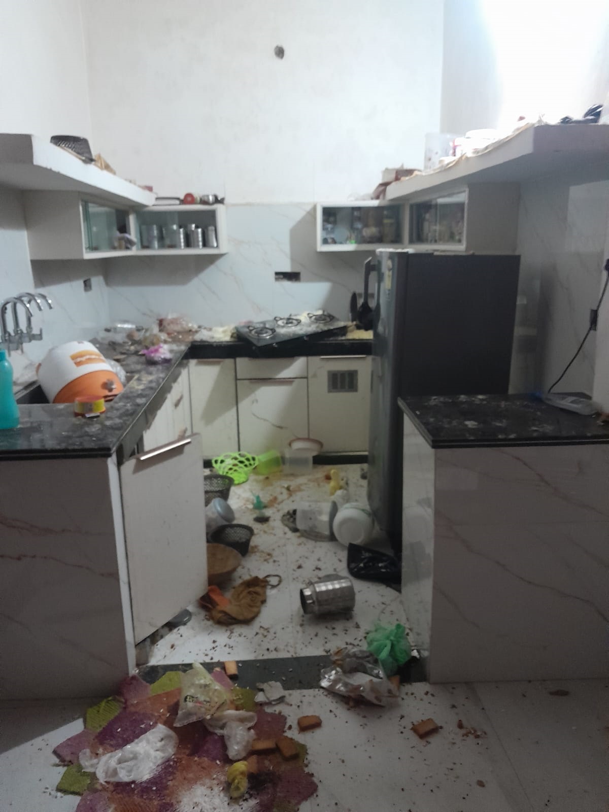 नैनीताल घूमने गए परिवार के घर में लाखों की चोरी, 50 तोला सोना और नकदी गायब