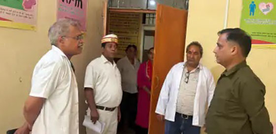 मुख्यमंत्री आरोग्य मेले का CMO ने किया औचक निरीक्षण, कई स्वास्थ्य केंद्रों पर मिलीं खामियां