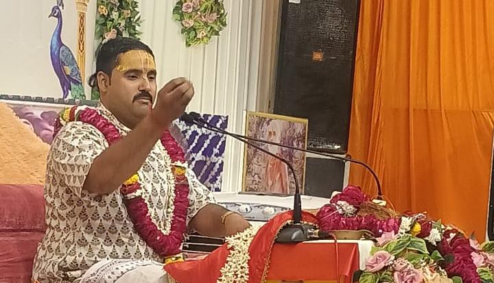 श्रीमद्भागवत कथा के द्वितीय दिवस भक्ति रस में सराबोर हुए श्रद्धालु