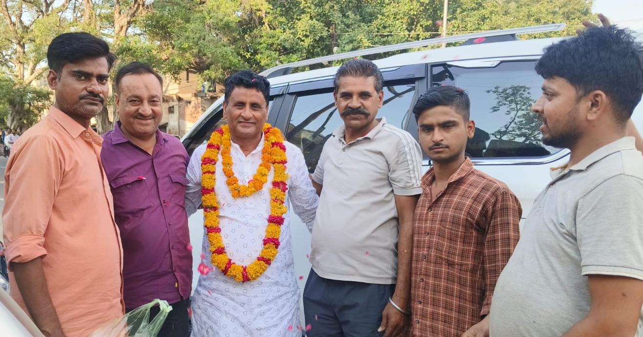 राष्ट्रीय अधिकार मोर्चा (R A M) पार्टी के जिलाध्यक्ष का जोरदार स्वागत,पार्टी से जुड़े लोग
