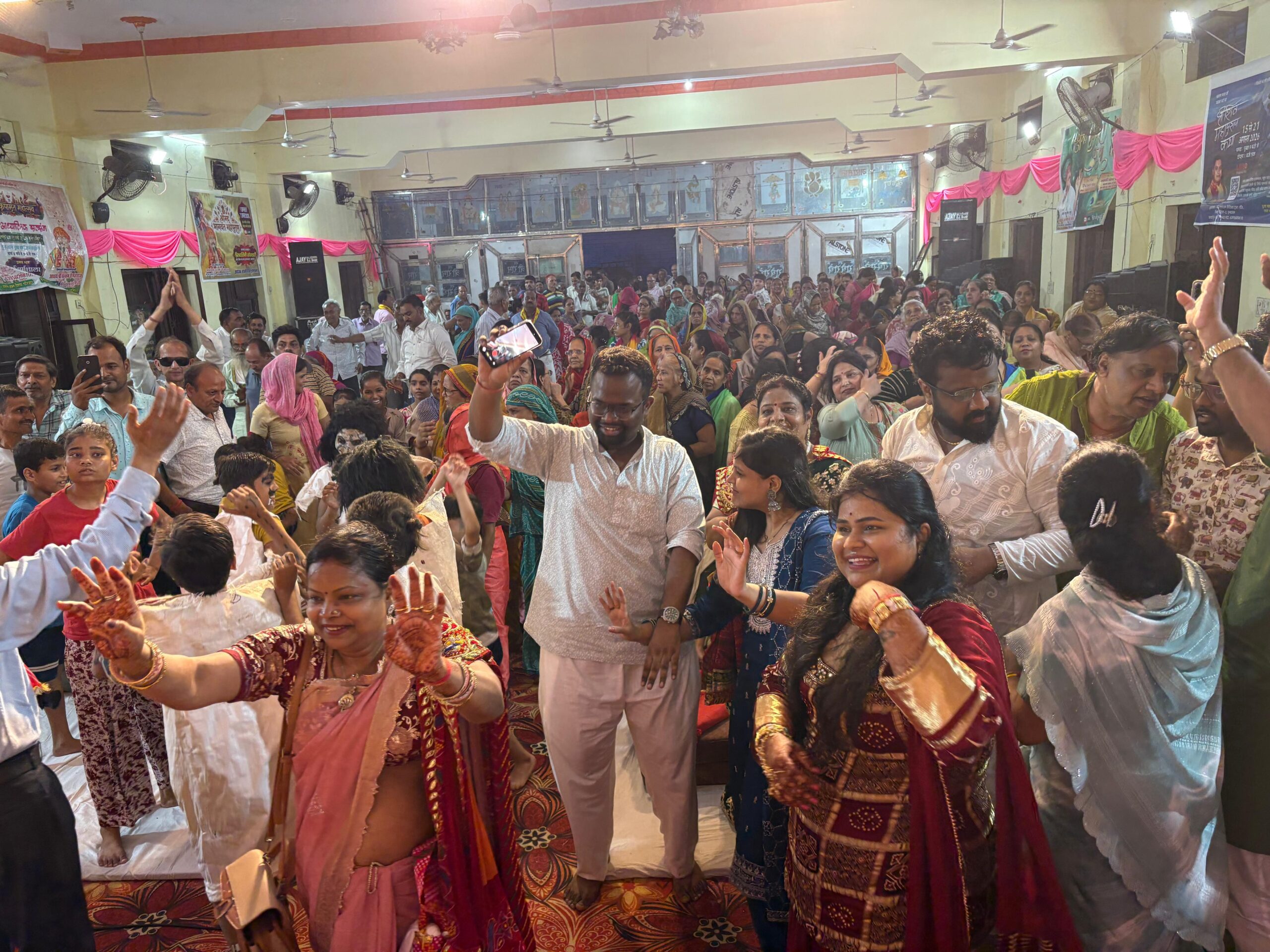 कल होगा भगवान श्रीराम जन्मोत्सव व श्रीकृष्ण जन्मोत्सव , श्रीमद्भागवत कथा के तृतीय दिवस ध्रुव चरित्र, पृथु चरित्र एवं श्रीनृसिंह अवतार की कथा सुन श्रद्धालु हुए भावविभोर