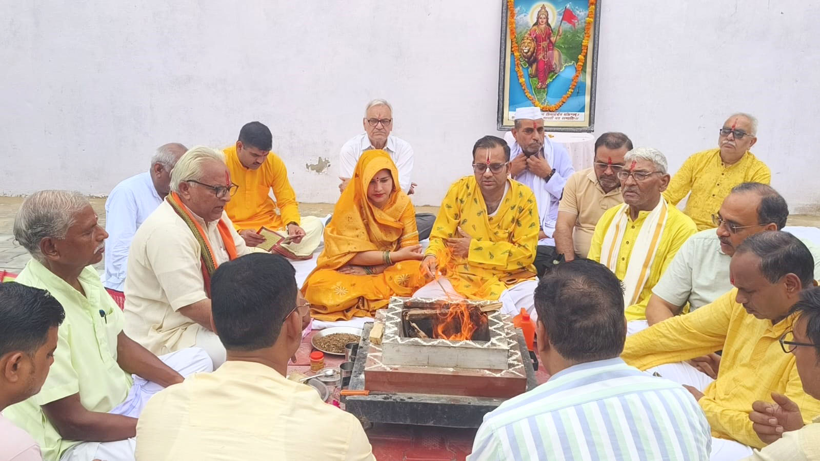 सामाजिक समरसता गतिविधि द्वारा संघ कार्यालय पर किया हवन-यज्ञ , समाज में आपसी सद्भाव, समरसता एवं सुख-शांति की कामना की गई