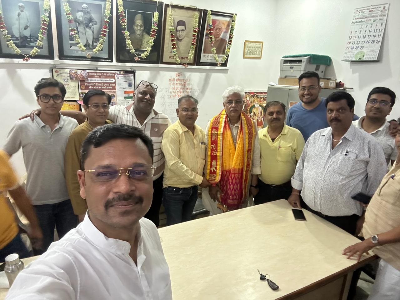 व्यापारियों की समस्याओं को लेकर जिला उद्योग व्यापार प्रतिनिधि मंडल की बैठक ,बड़ी संख्या में व्यापारी फिरोजाबाद की प्रांतीय बैठक में होंगे शामिल